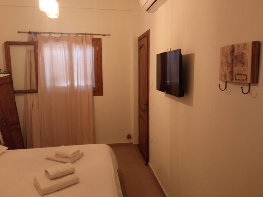 Utopia Suites Aegina ภายนอก รูปภาพ